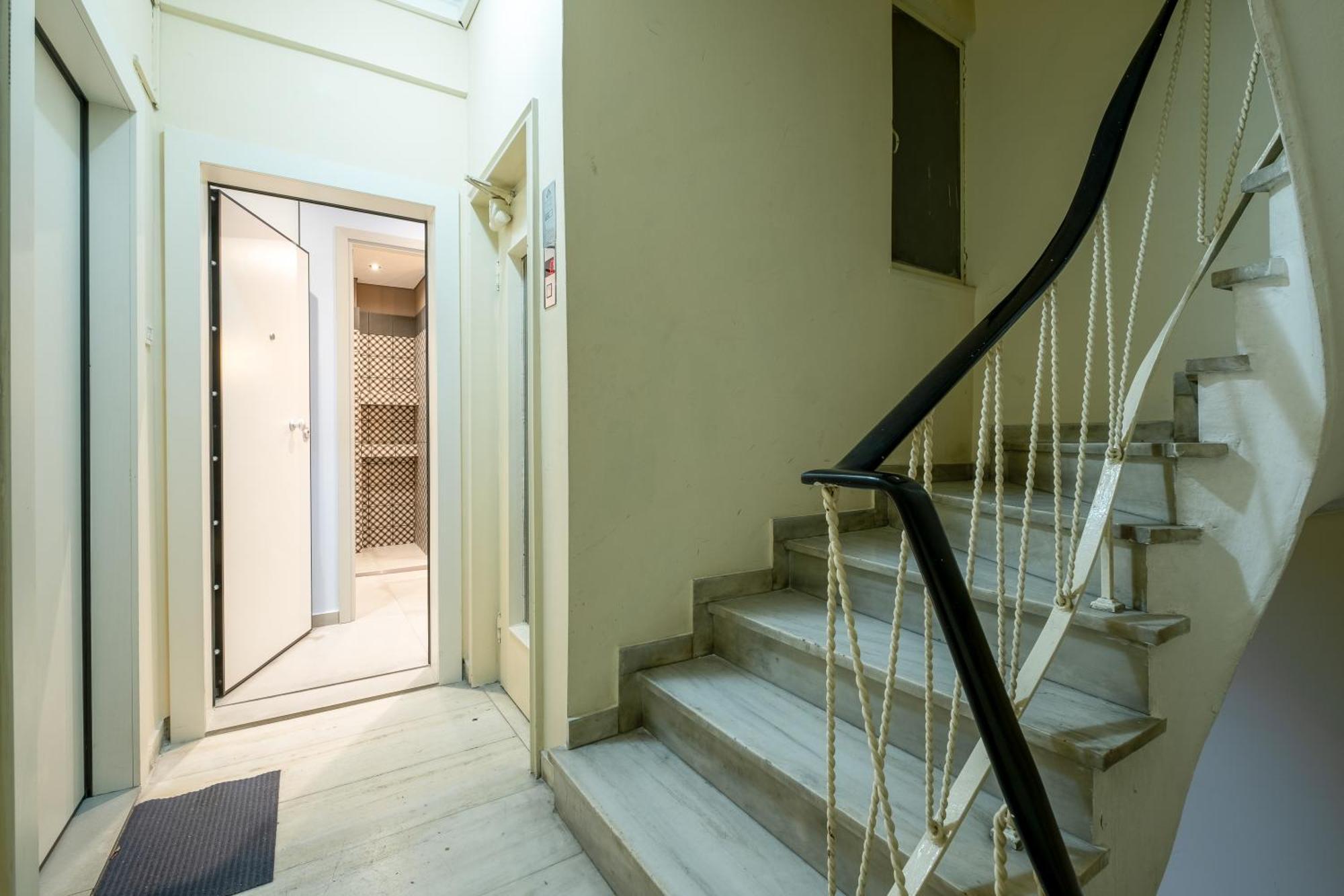 Sleek Plaka Retreat - Heart Of Athens Apartment Exterior photo