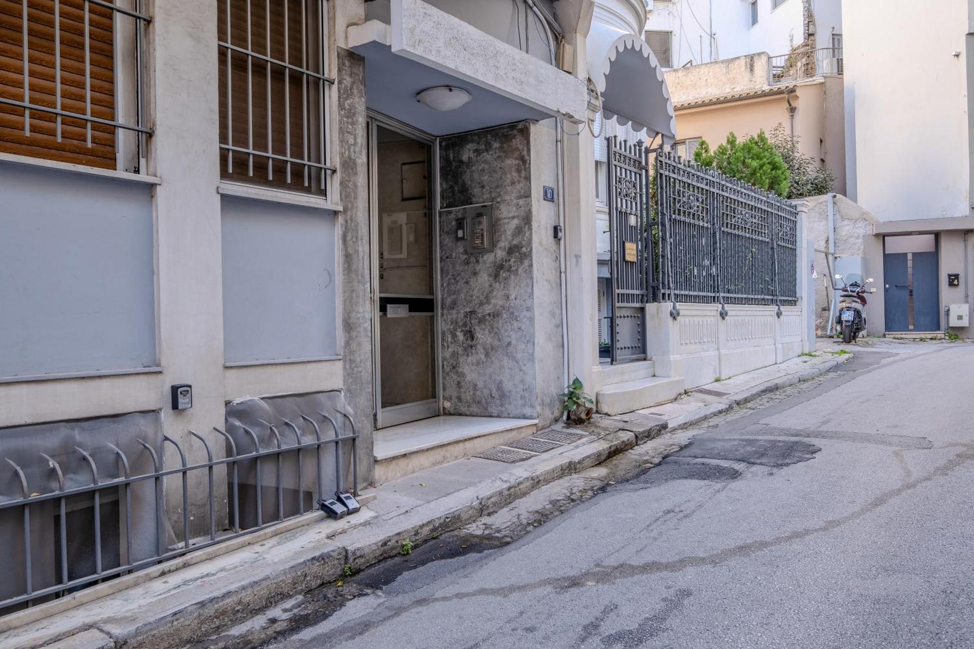 Sleek Plaka Retreat - Heart Of Athens Apartment Exterior photo